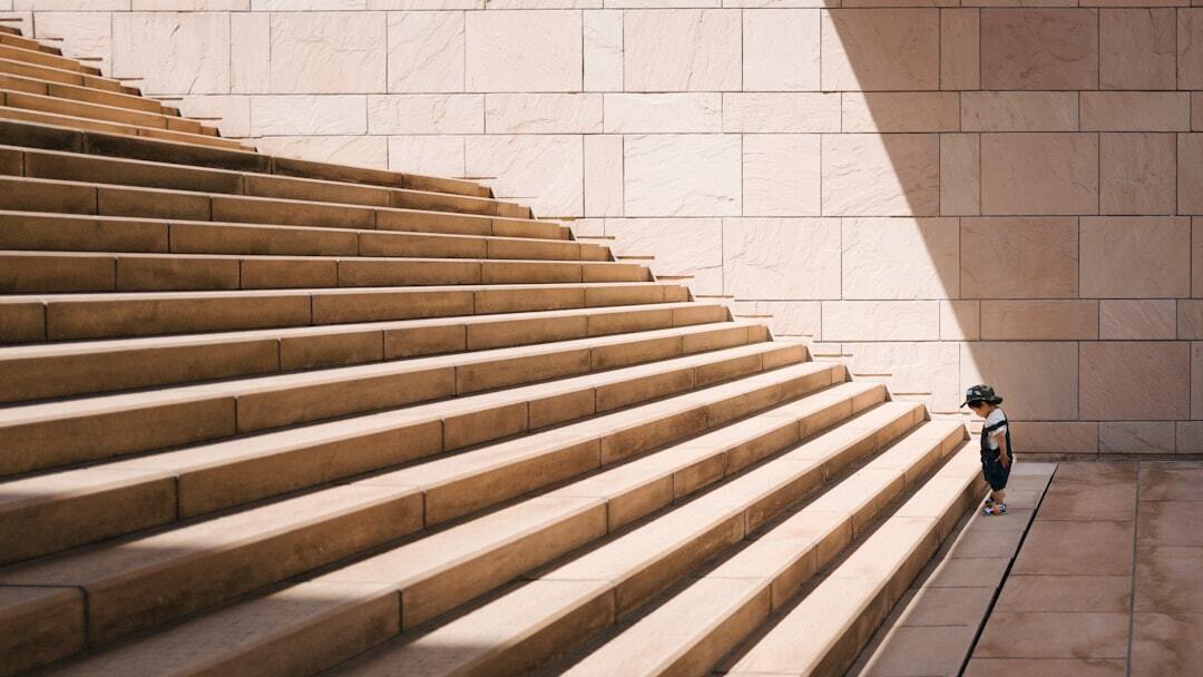 How to build an employee onboarding strategy